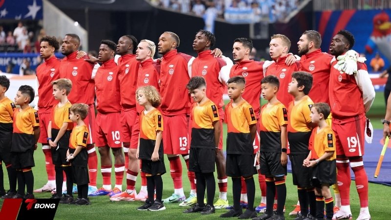 Tuyển Canada đang khủng hoảng nhân sự vì thẻ phạt